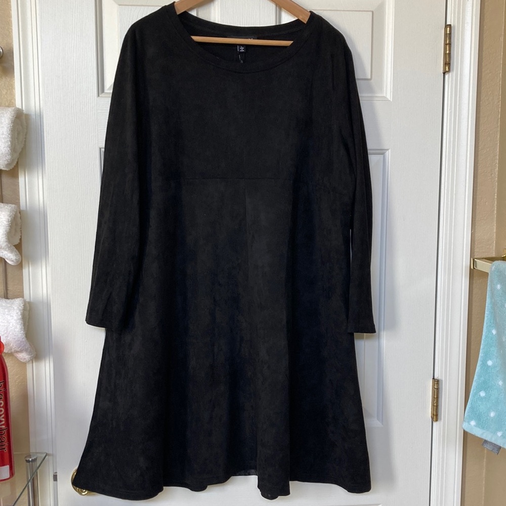 JOH Black Dress 👗 Lined underneath